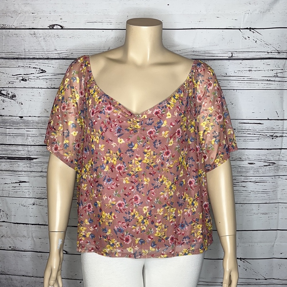 BP. NWT Sz 4X Pink Tumbled Floral Print Cinch Front Short Sleeve Mesh Top Blouse